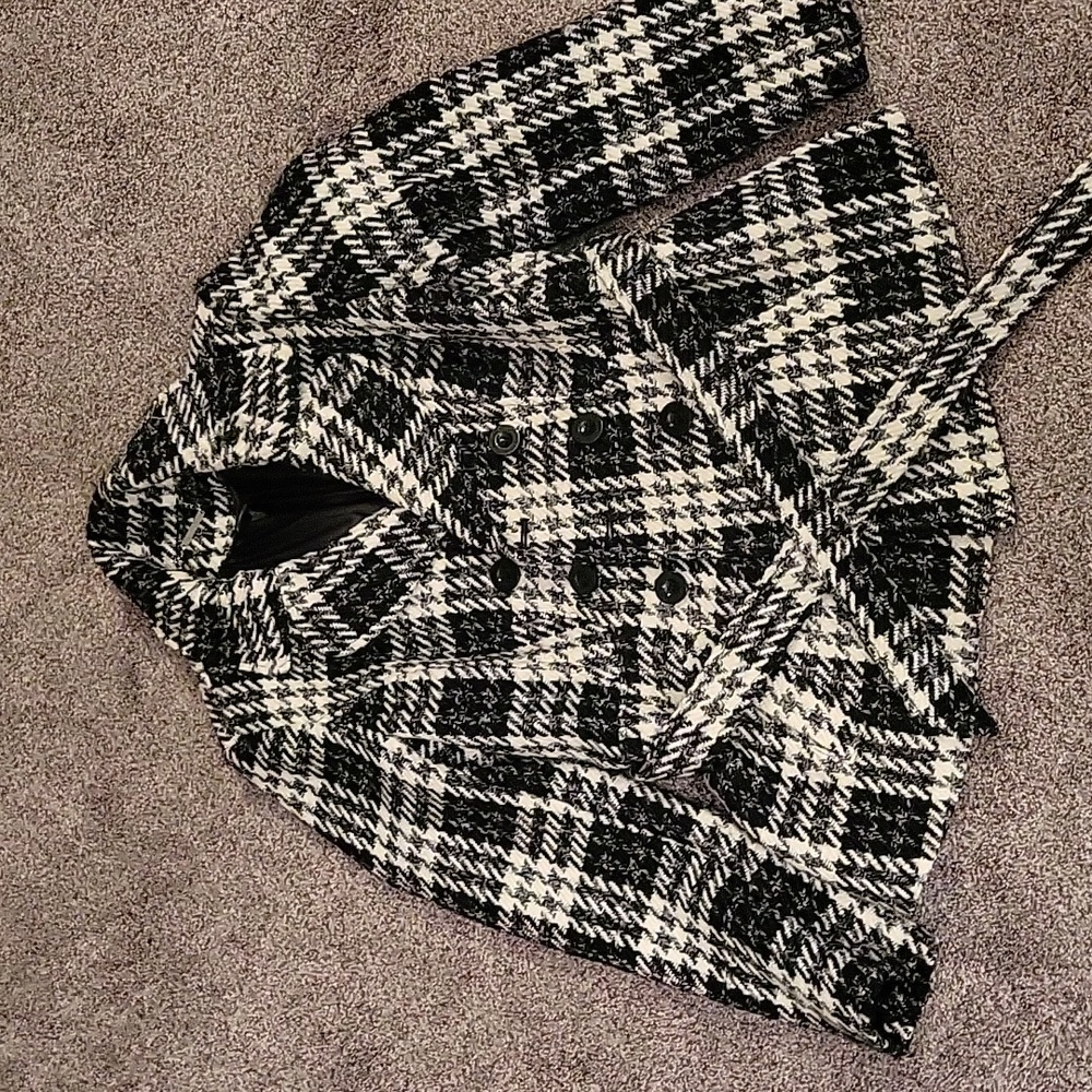 WhiteBlack woman's coat
